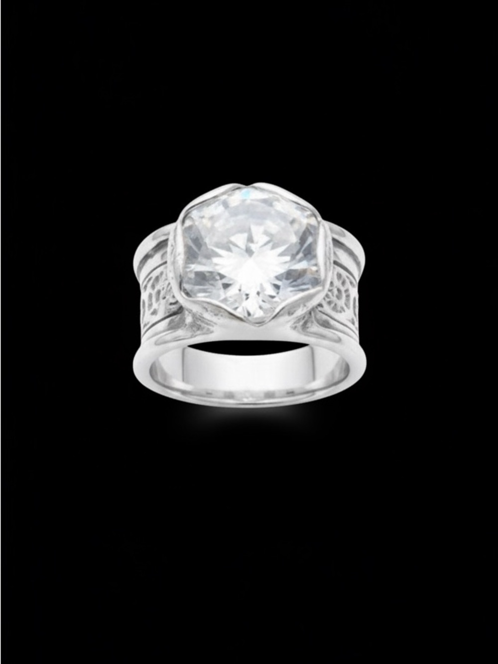 Silpada 925” Queen For a Day” Silver Band Ring with Clear CZ Stone Size 9